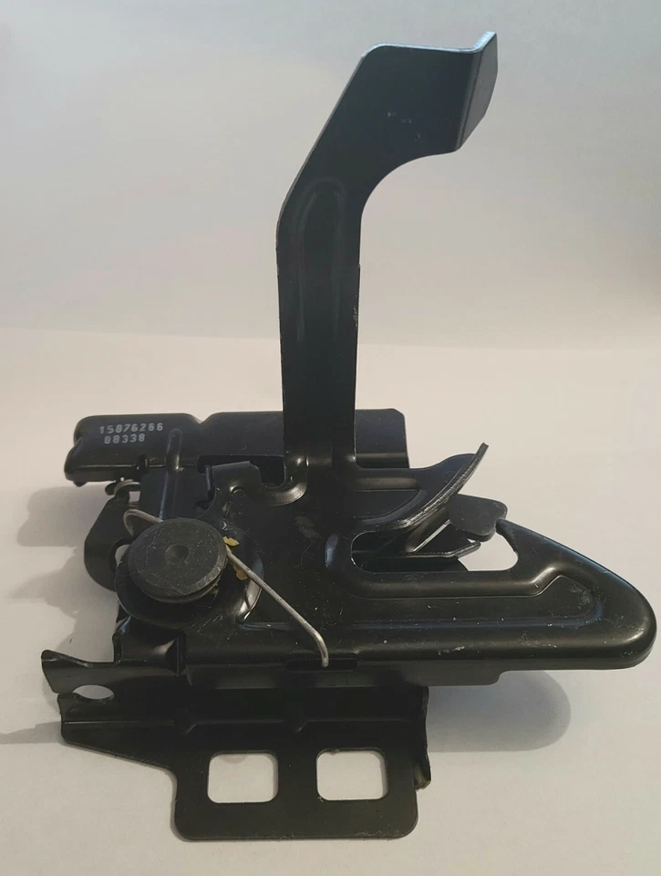 OEM Hood Latch - 2005-2010 Pontiac G6 - 15876266 Foto 2 de 3