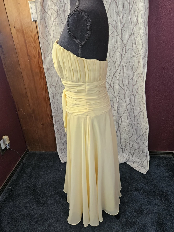 Vestido midi sin tirantes de gasa amarillo B2 para mujer talla 10 Foto 3 de 4