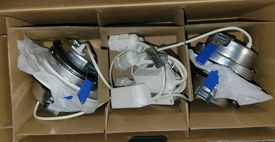 HALO QuickLink Low Voltage, 4 in. Selectable CCT 2700-5000K 600 Lumens - Image 3 of 4