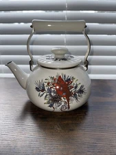 Lenox Winter Greetings Tea Kettle – Cardinal Holiday Design – Preowned