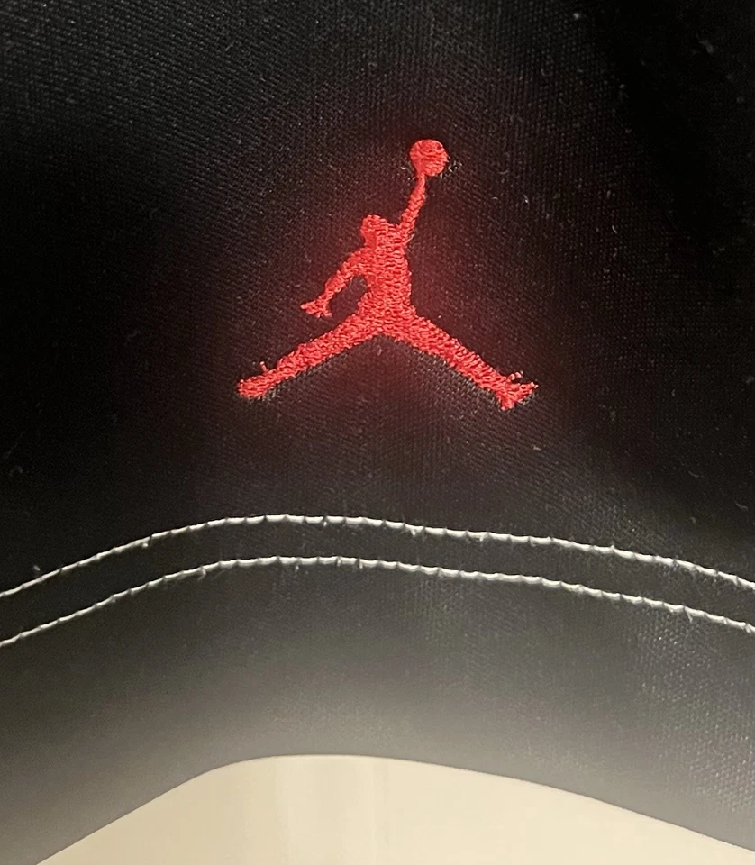 Auténticos Pantalones Cortos de Baloncesto Marca Jordan Blanco Negro Rojo XXL Foto 2 de 4