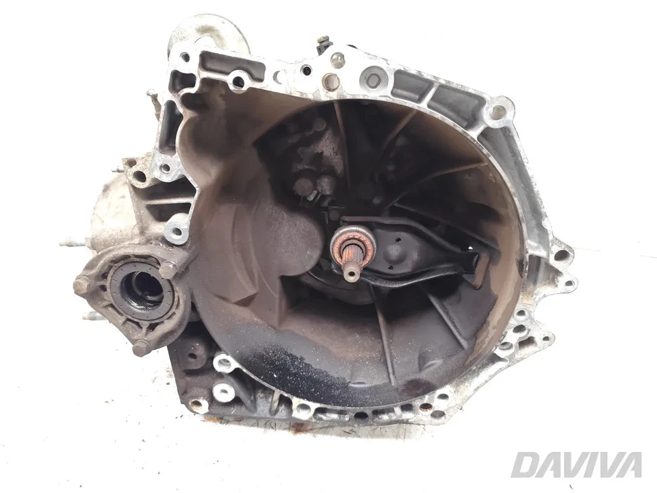 Citroen C4 Picasso 5 Speed Manual Gearbox 1.6 HDi 90 Diesel 68kW (92 HP) 20ET01 - Image 2 of 4