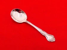 Vintage Manchester Sterling Silver Amaryllis Baby Spoon DG-4