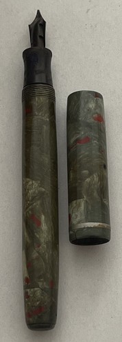 Green Marbled Parker Fountain Pen - Picture 3 of 3