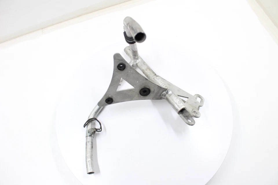 SUZUKI RECAMBIO CARENADO SUPERIOR ESPEJO MEDIDORES SOPORTE DE ESTANCIA 94510-16G01 Foto 2 de 4