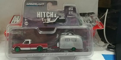 toy chevy truck and trailer