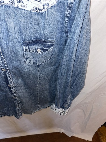 Rod’s Western Shirt Womens Size XL Blue White Lace Rodeo Missing 2 Snaps - Picture 7 of 13