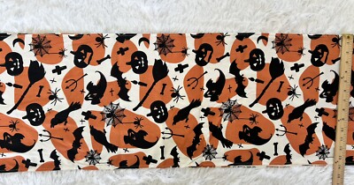 Folkuture Halloween Table Runner 84  x 14  NWOT