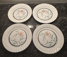 Set Of 4 Corelle Corning TIGER LILY 10.25" Dinner Plates Swirl Black Rim 