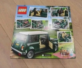 Lego 10242 Creator Expert: Mini Cooper MK VII w/ Box and Manuals