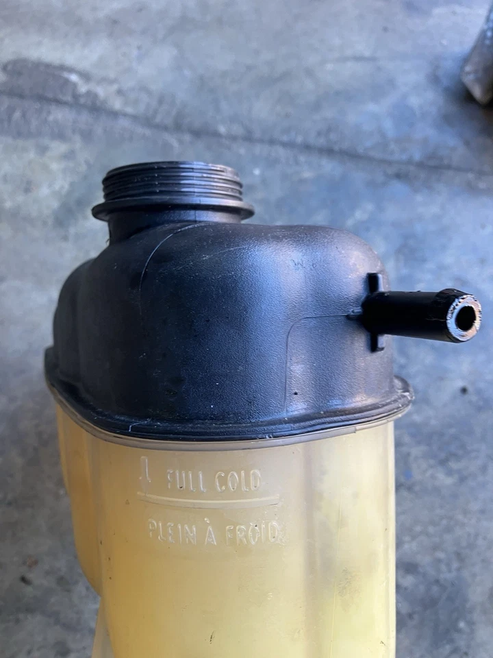 Chevy GMC Cadillac 2007-2019 tanque de depósito de expansión de refrigerante de radiador OEM Foto 2 de 3