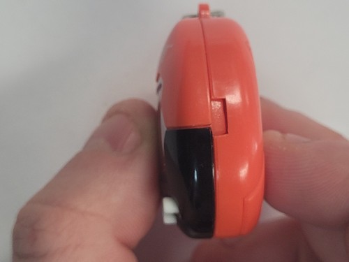 Tamagotchi Mini Red Black White Used No Chain Tested Free Shipping in Canada !! - Foto 6 di 7