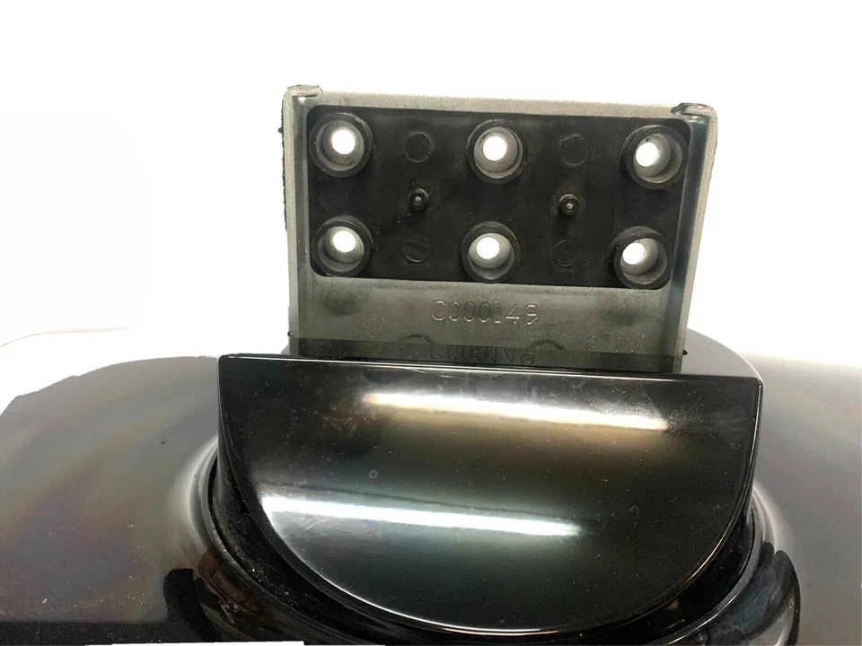 Proscan Tv Stand for Model 40LC45S C000149 Base No Screws - Image 2 of 4