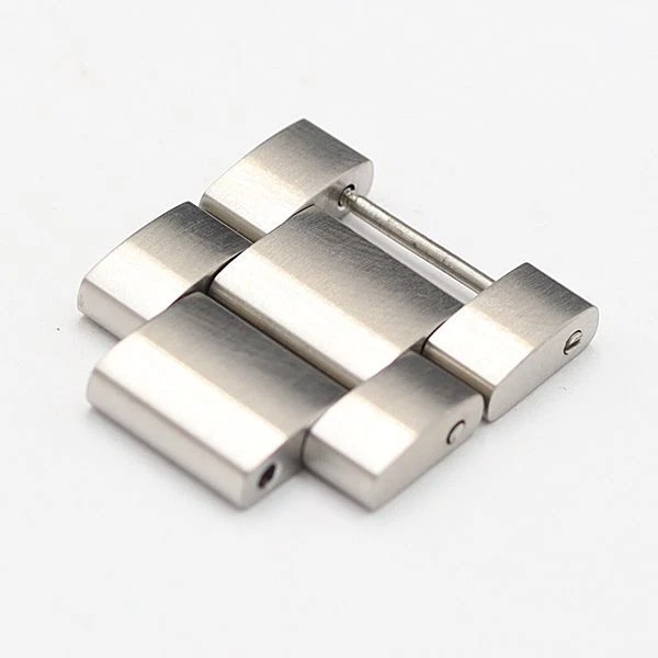 Bracelet montre homme GUCCI authentique 2 maillons 126,2 pièces argent 18 mm