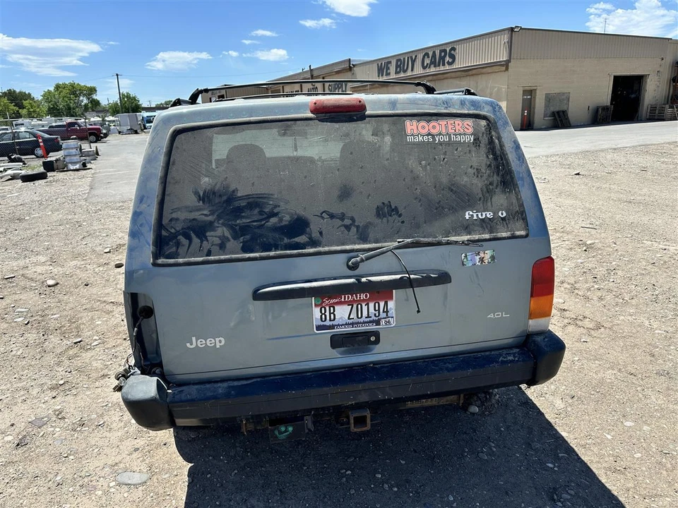 Used Front Axle Assembly Front 4WD fits: 1998 Jeep Cherokee w/o ABS LHD 3.55 rat - Image 3 of 4