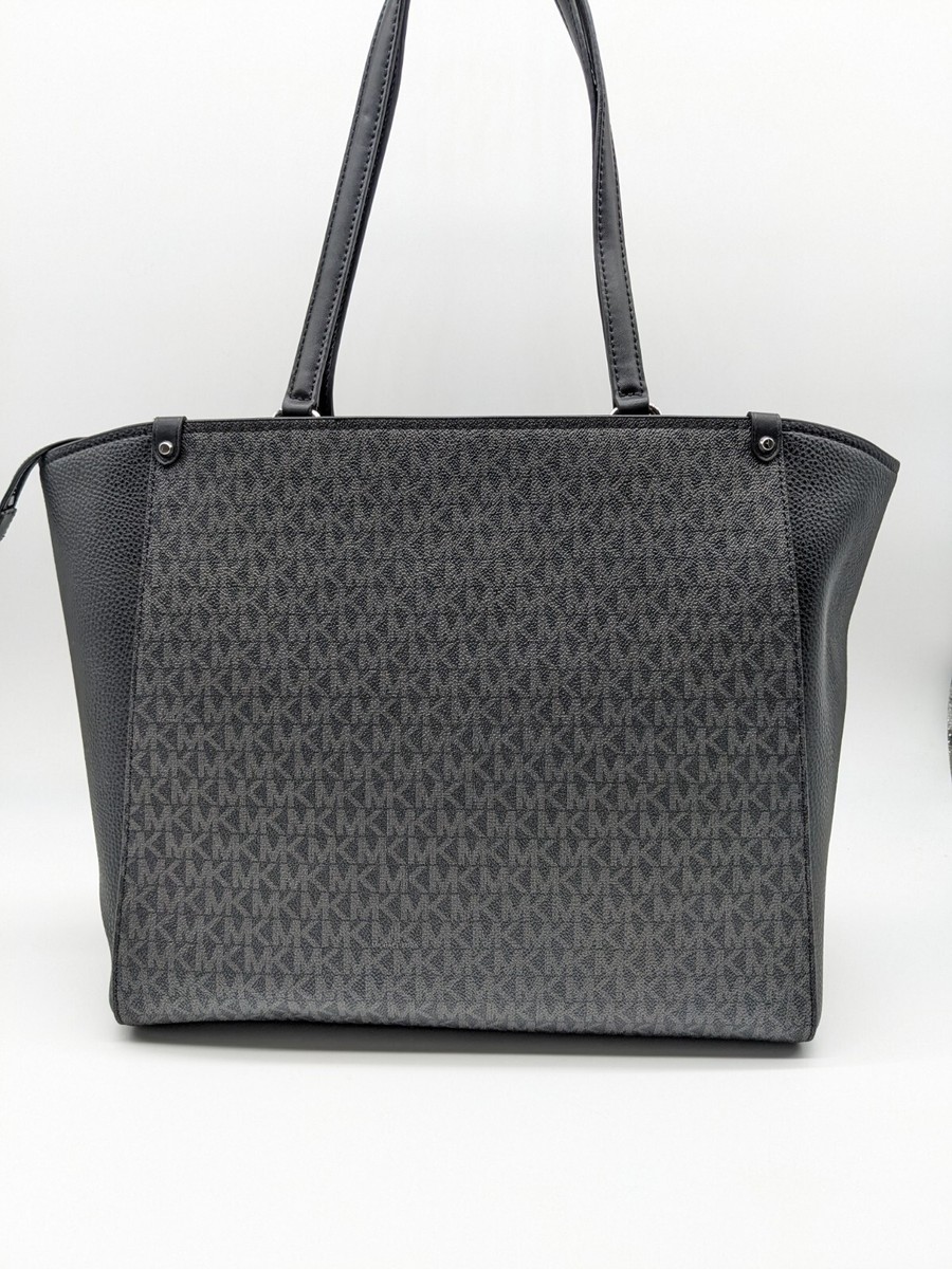 【送料&関税込】CourrA¨ges Maxy Holy Ac Logo Plaque Tote Bag $_57.PNG?set_id=880000500F