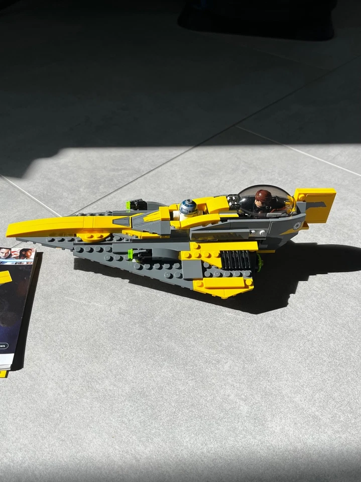 LEGO Star Wars 75214 Anakin's Jedi Starfighter, photo 1 sur 5