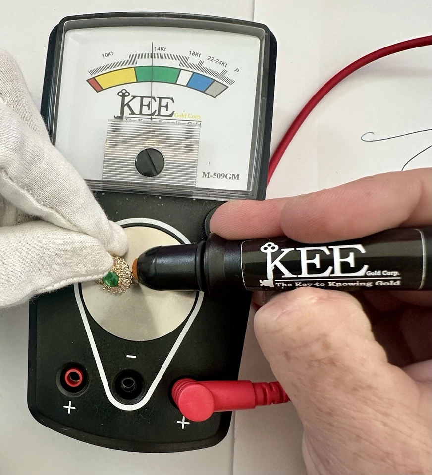 Vintage 1CT Natural Emerald & Diamond Pendant Choker Necklace 14K Yellow Gold - Image 4 of 4