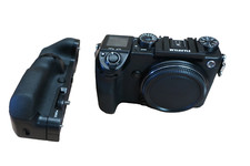 FujiFilm GFX50S Camera Body with Grip VG-GFX1