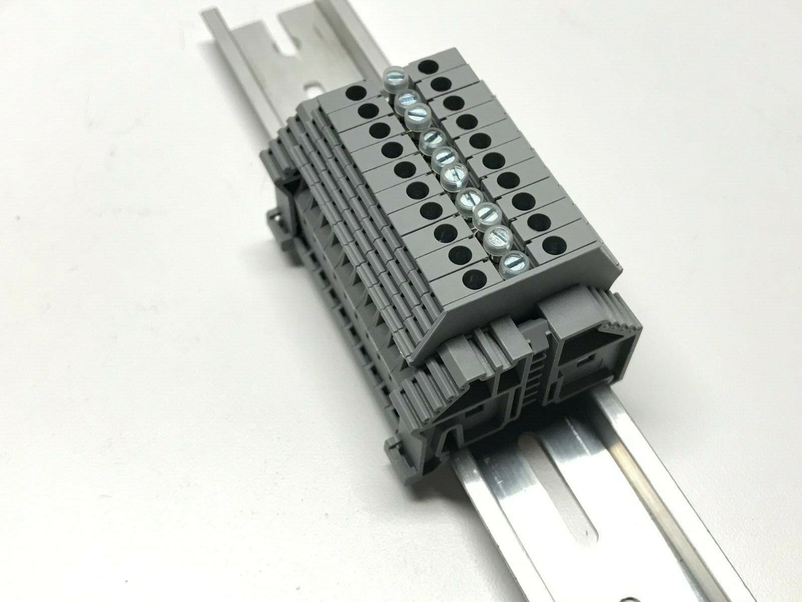 Power Distribution Terminal Blocks DIN Rail KN-T10GRY 10AWG 30A 600V UL LISTED