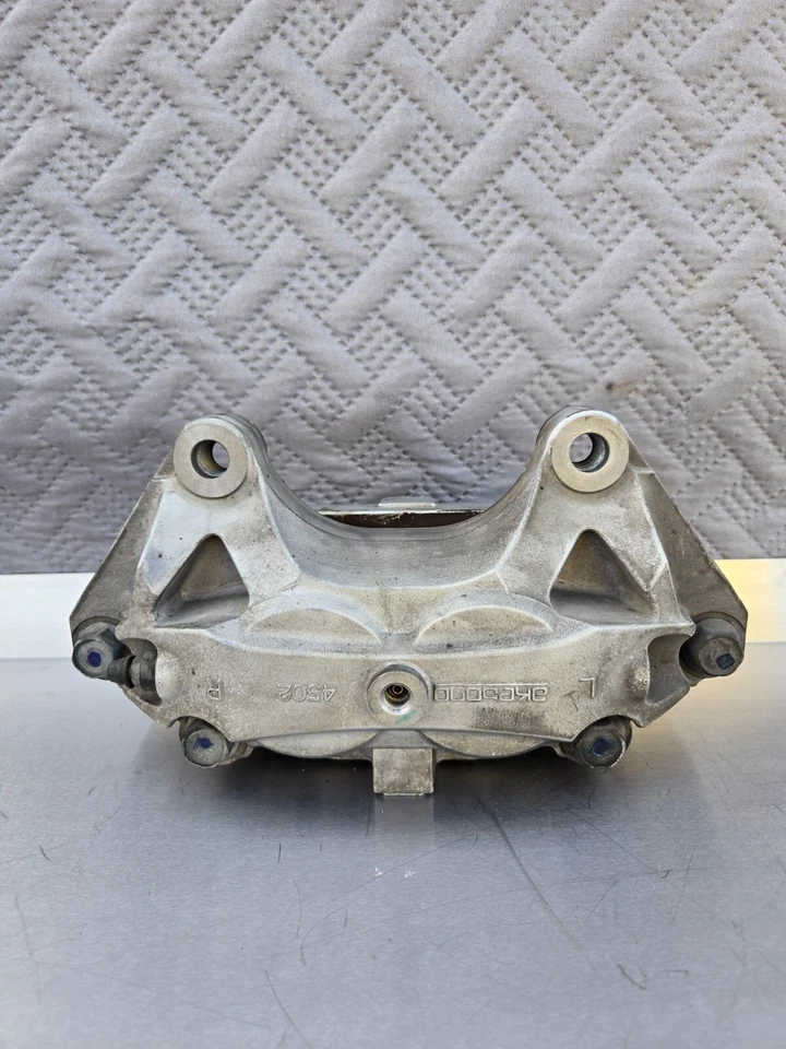 Pinza de freno lado derecho del pasajero delantero Infiniti Q70 Q70L 2015-19 OEM Foto 4 de 4