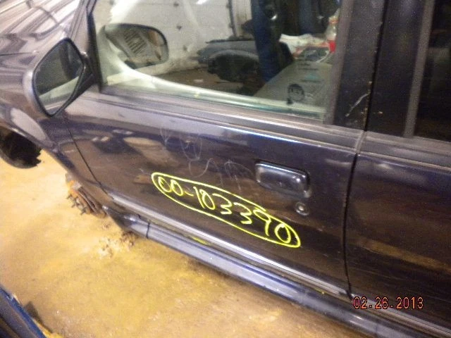 Husillo/nudillo delantero del conductor nudillo de 4 puertas compatible con 98-01 EXPLORER 9875170 Foto 4 de 4