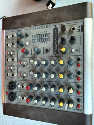Soundcraft Compact 4 Professional Desktop Audio Mixer