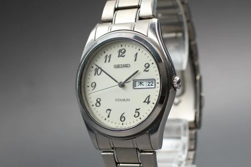 Vintage Exc+5 SEIKO Tianium Luminous Dial 7N43-9090 Men's Kanji Watch From JAPAN