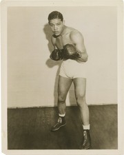 Joe Louis Barrow TWO ORIGINAL PUBLICITY PHOTOGRAPHS OF BOXER JOE LOUIS #170471