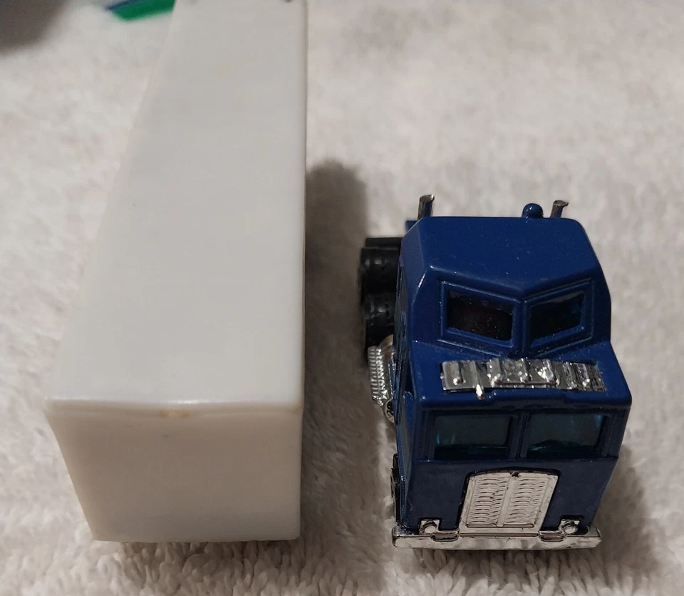 Summer Marz Karz S8572 Blue Kenworth Semi Truck HO Diecast/Plastic Supermarket - Image 4 of 4