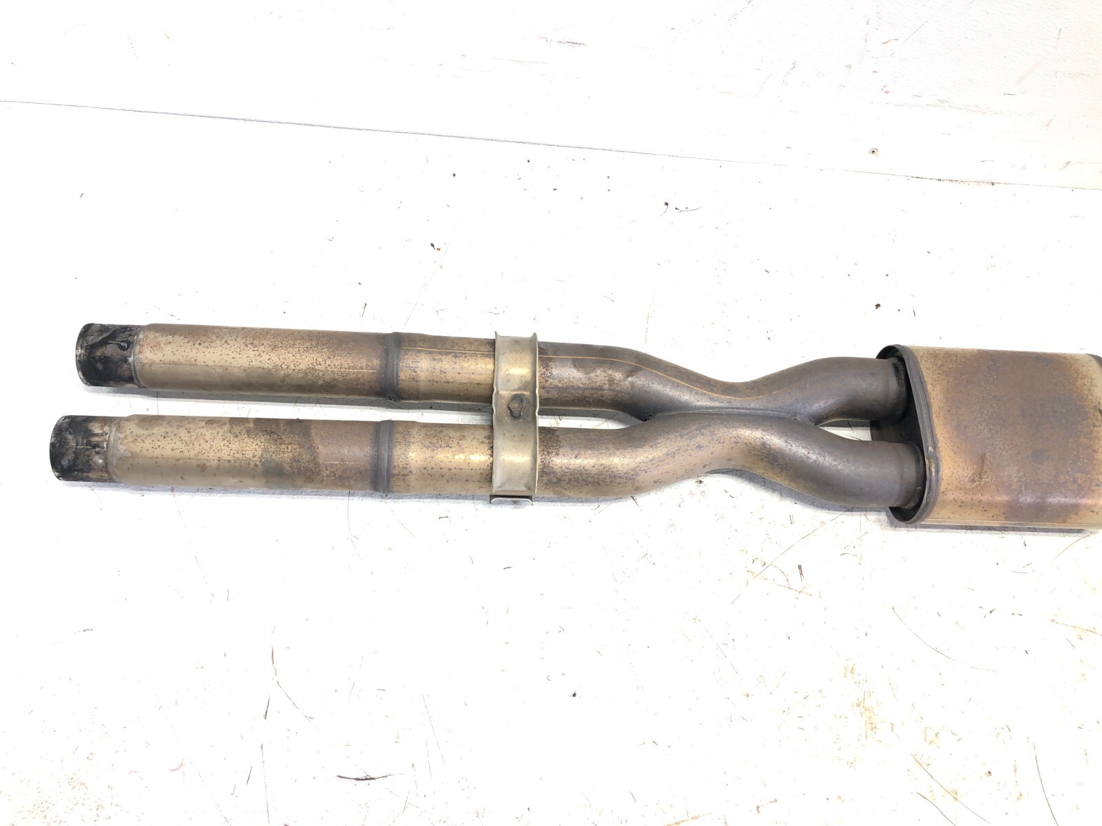 2014-2020 MASERATI QUATTROPORTE AWD 3.OL EXHAUST MID PIPE X-PIPE RESONATOR OEM