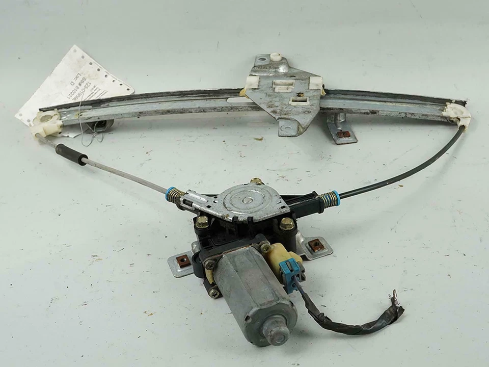 2000 - 2005 Chevrolet Impala Power Electric Window Regulator Front Left Oem - Image 2 of 4