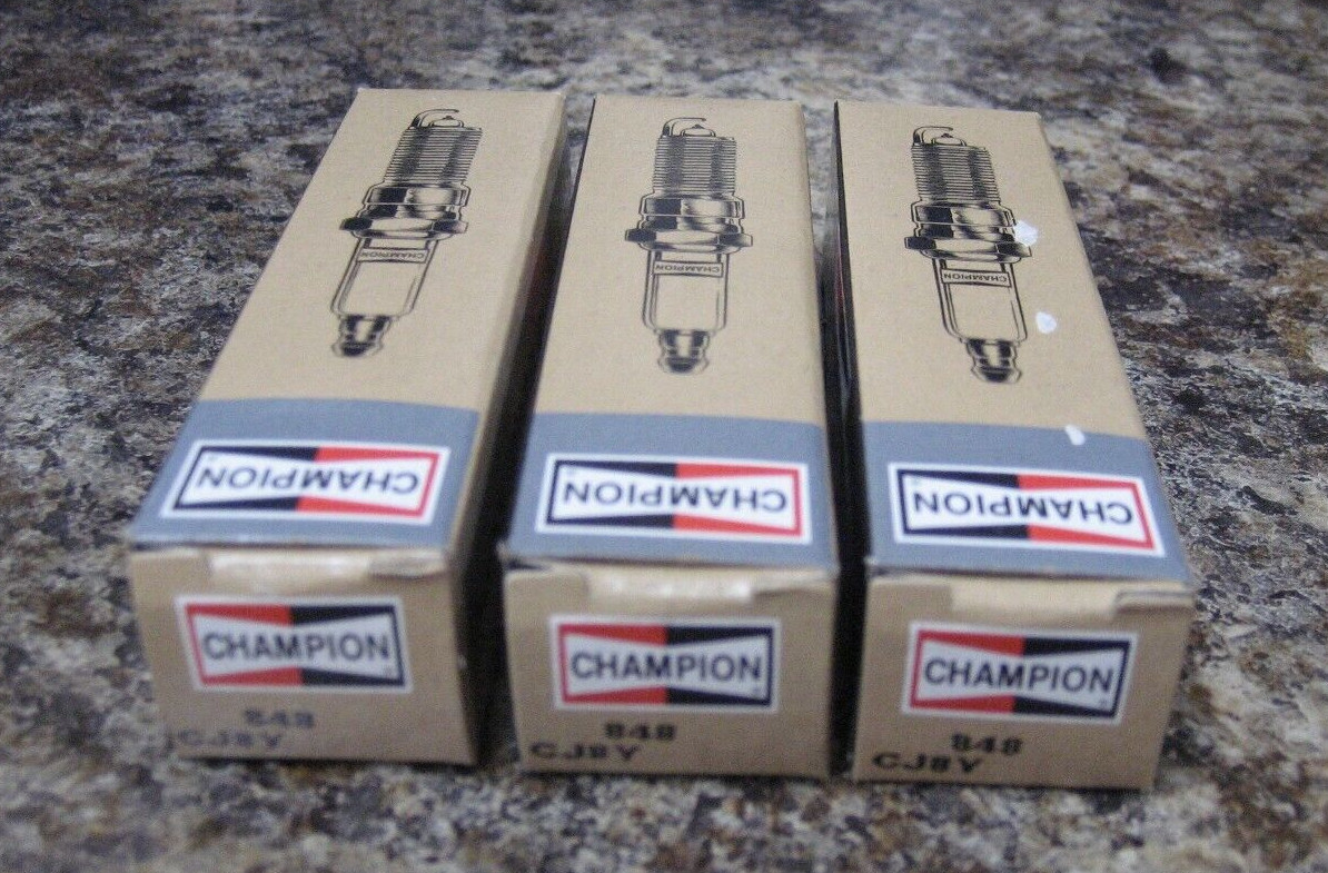 3 Champion COPPER SPARK PLUGS CJ8Y NOS New in box 848