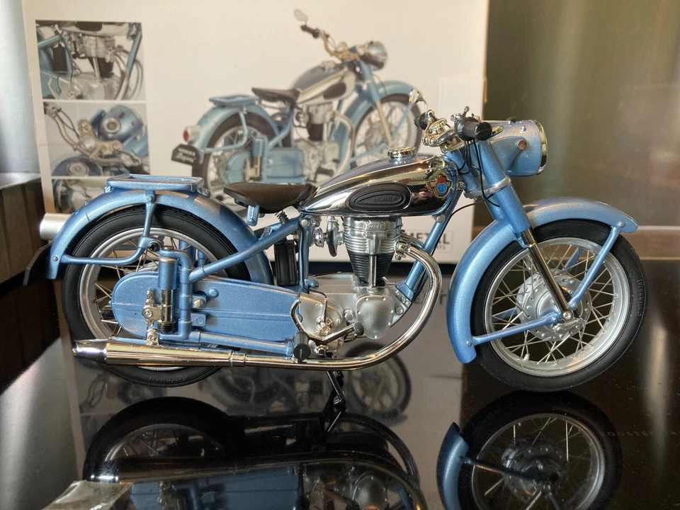 RARE MOTO HOREX REGINA MIT EINZELSITZ BLAU METALLIC SCALE 1/10 SCHUCO - Photo 2/4