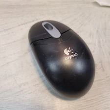 Logitech M-RCE95 Computer Laptop Wireless Mouse Replacement Powers On No Dongle 