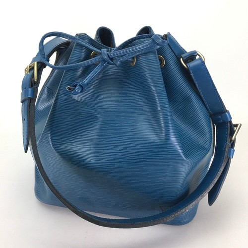 Bolso de hombro LOUIS VUITTON M44105 Epi Petit Noe con cordón cuero azul