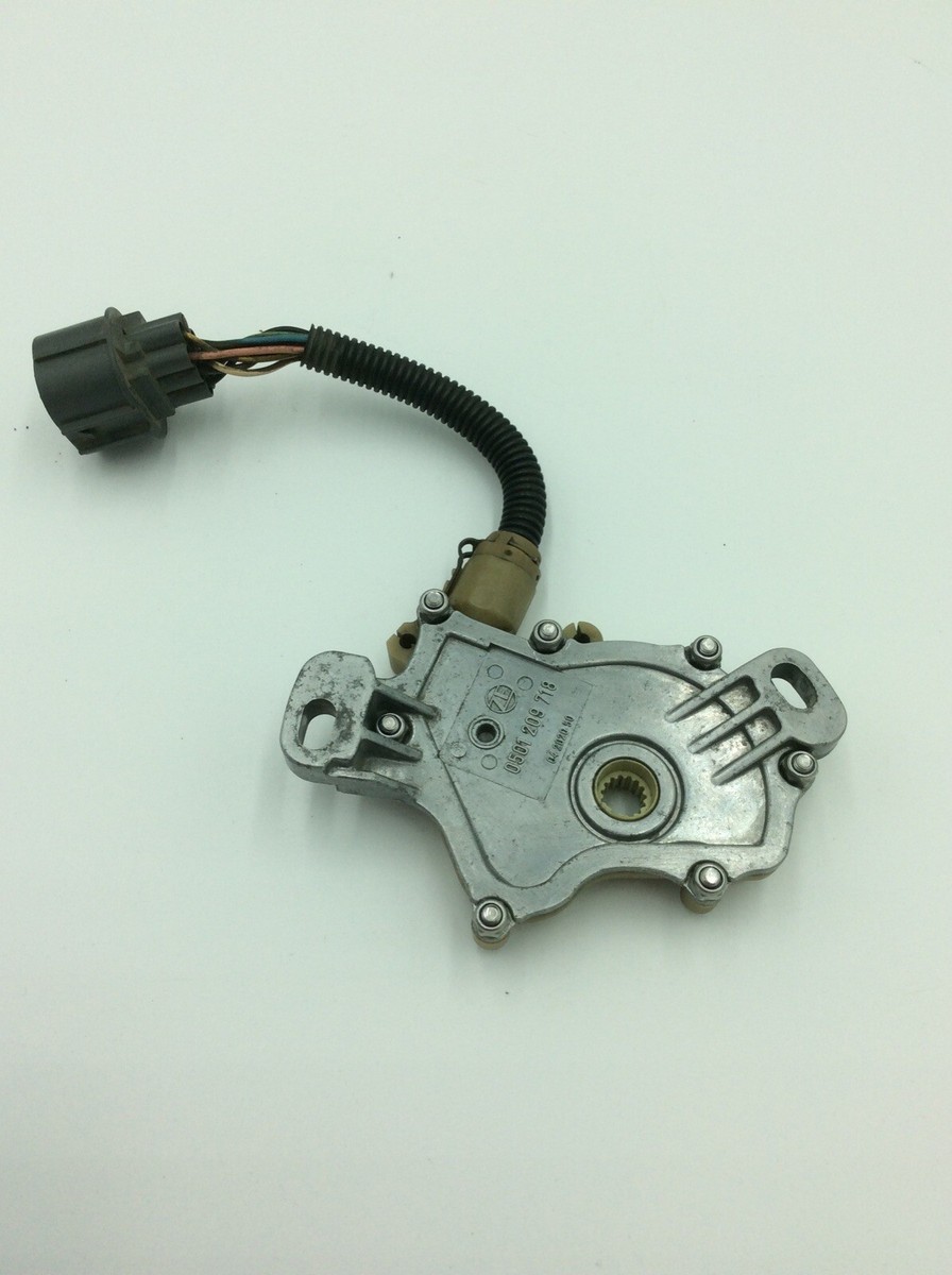 Land Rover Discovery 2 V8, TD5 98-04 xyz switch UHB100190