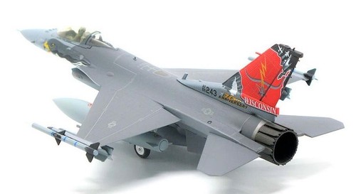 F-16 F-16C Fighting Falcon 115th FW Wisconsin USAF ANG 2018 - 1/72 Diecast Model - Picture 6 of 8