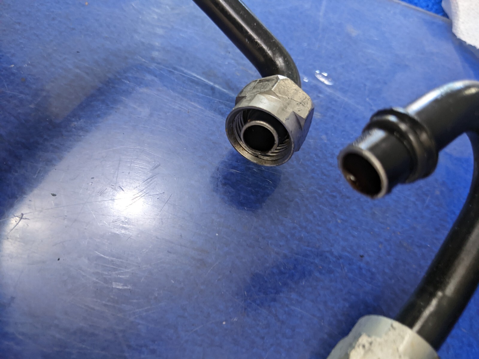 W12 Bentley 6.0L oem front differential oil pipes lines fluid transmission