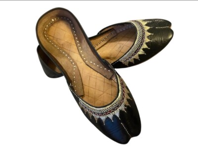 Pakistani  style khussa, i have beautiful design with different sizes