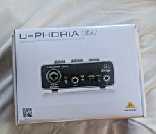 Behringer U-Phoria UM2