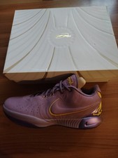 Nike Lebron (James) XXI 21. Scarpe da basket, numero 48,5. 