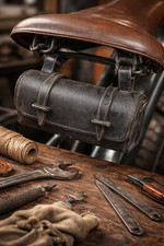 Ancienne sacoche outils vélo noir vintage 1950/70 – mobylette – sous selle