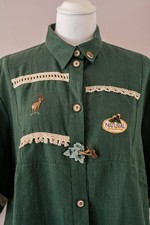 Camicia tirolese vintage originale verde con ricami alpini, applicazioni