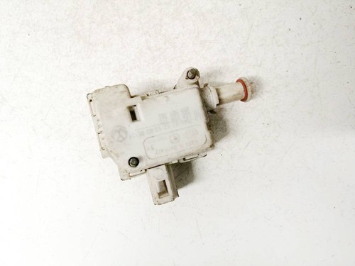 1t0810773b Stellmotor Microschalter, Heckklappe Heckklappenschlos DE2259137-60