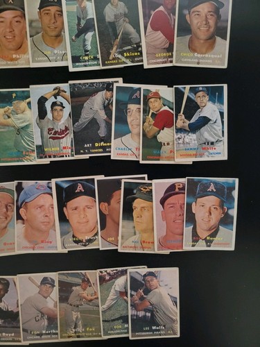 1957 Topps Baseball Lot - 44 Cards - Don Mossi | NEllie Fox | More! - Picture 5 of 6