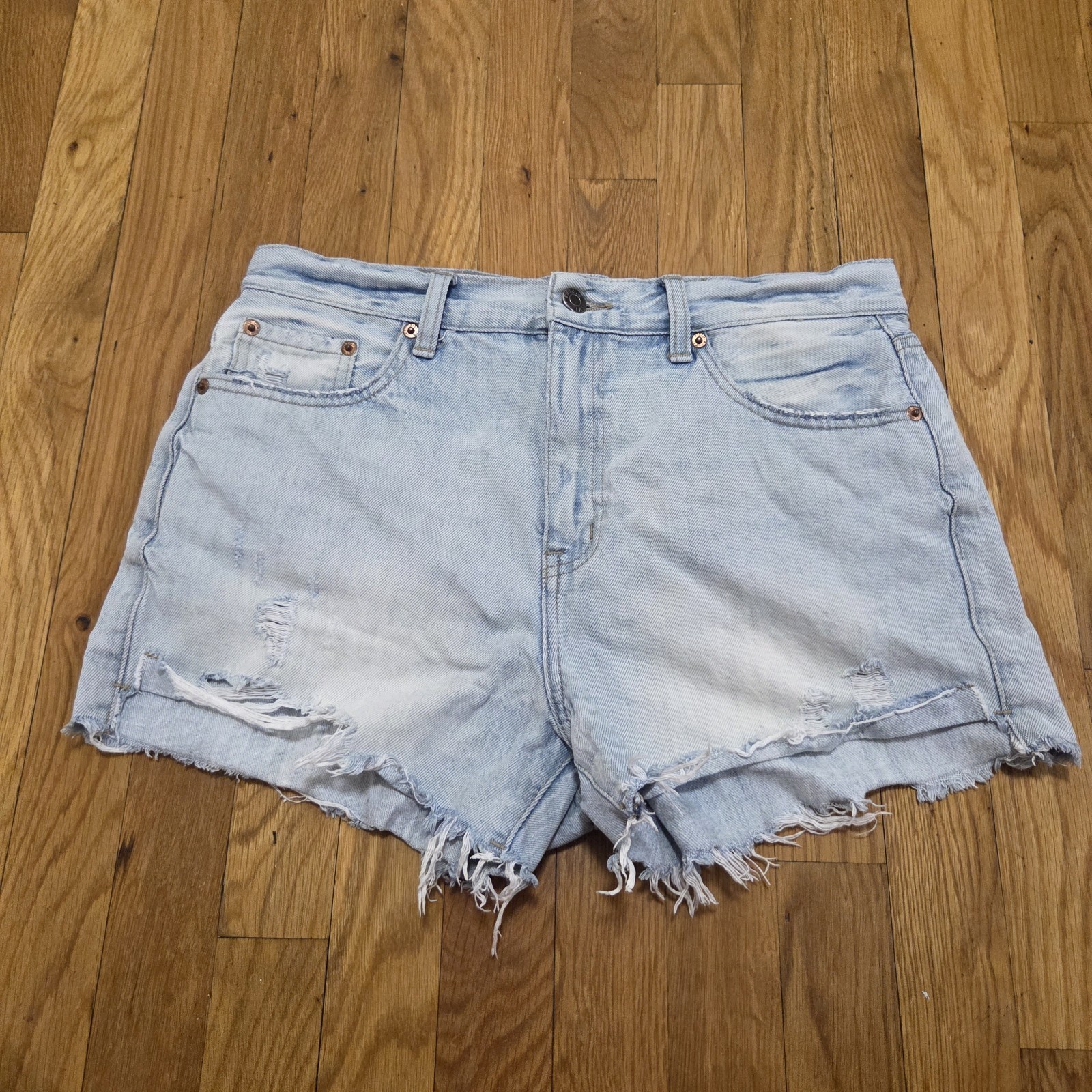 Pistola Kylee High Waiste Relaxed Cuff Distressed Cut Off Shorts Size 28