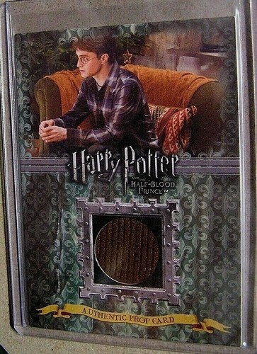 Harry Potter-HBP-Screen Used-Movie-Film-Relic-Prop Card-Cushions From The Burrow - Picture 3 of 5