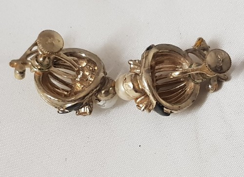 VINTAGE SCHMUCK OHRRINGE signiert Coro gold emailliert schwarz Perle Strass K8 - Bild 6 von 7