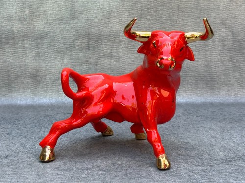 RED PORCELAIN MATADOR BULL STATUE FIGURINE GOLD LEAF GILDING MCM 12" L 8 1/2" H - Picture 9 of 12